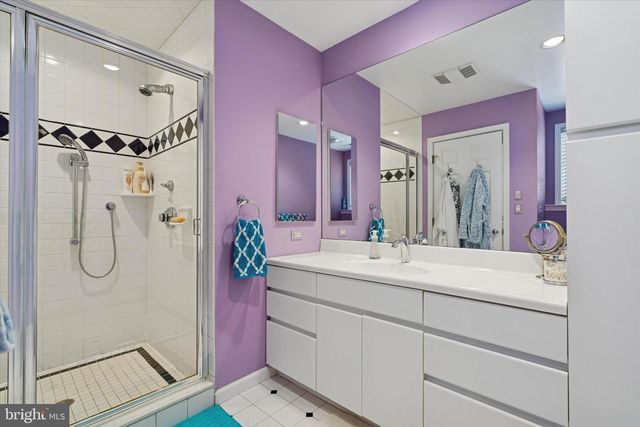 736 WOODLEAVE RD, Bryn Mawr, PA 19010