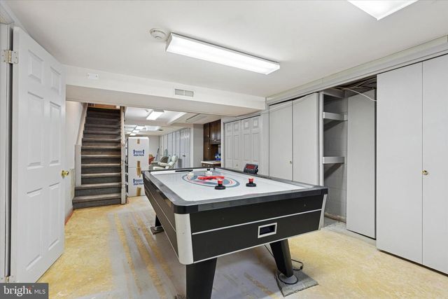 736 WOODLEAVE RD, Bryn Mawr, PA 19010