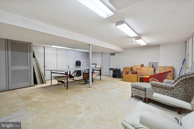 736 WOODLEAVE RD, Bryn Mawr, PA 19010