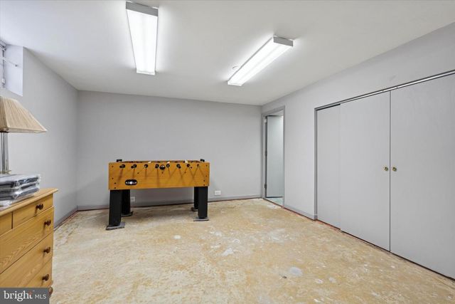 736 WOODLEAVE RD, Bryn Mawr, PA 19010