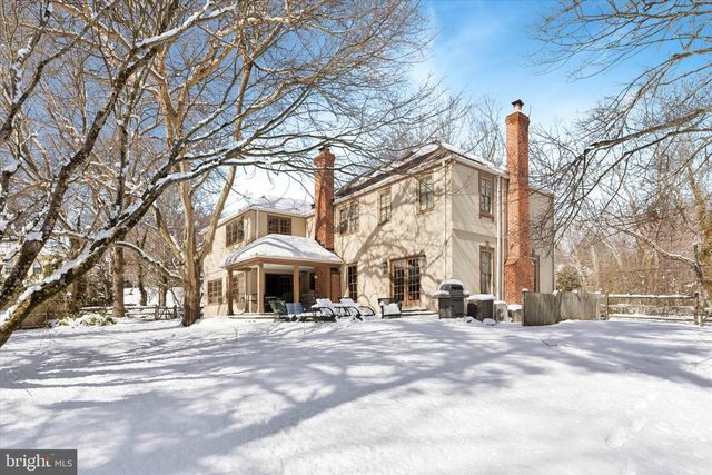 736 WOODLEAVE RD, Bryn Mawr, PA 19010