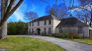 736 WOODLEAVE RD, Bryn Mawr, PA 19010