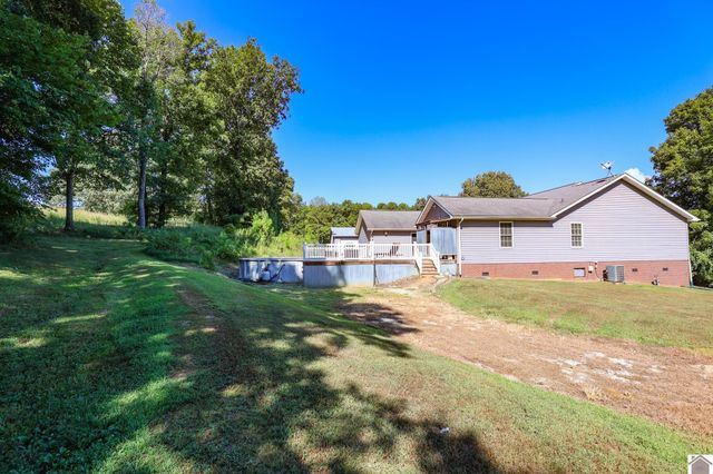 3943 Symsonia Hwy, Benton, KY 42025