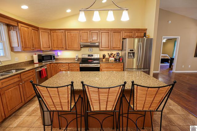 3943 Symsonia Hwy, Benton, KY 42025