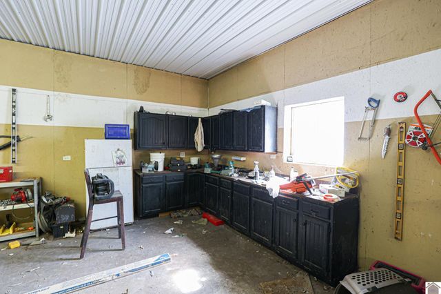 3943 Symsonia Hwy, Benton, KY 42025