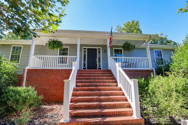 3943 Symsonia Hwy, Benton, KY 42025