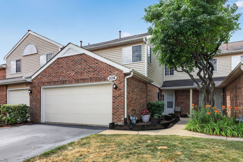 1038 Bedford Drive, Carol Stream, IL 60188