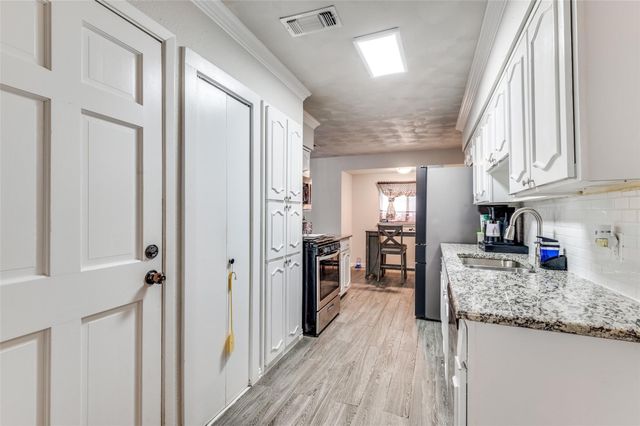 4913 Tracy Drive, Haltom City, TX 76117