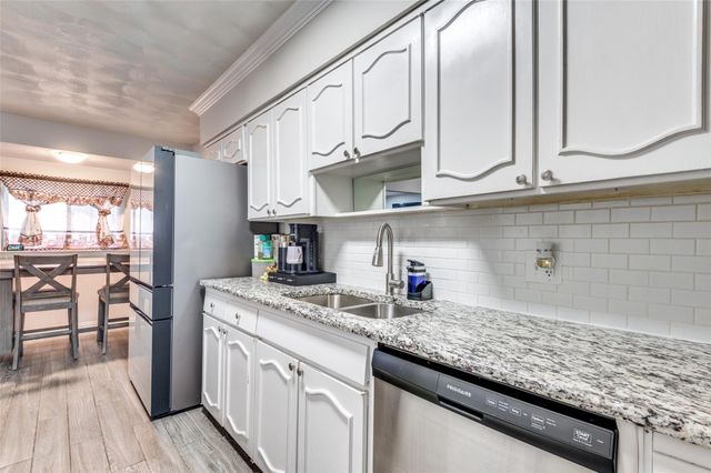 4913 Tracy Drive, Haltom City, TX 76117