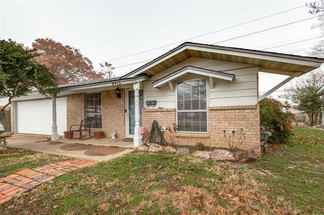 4913 Tracy Drive, Haltom City, TX 76117
