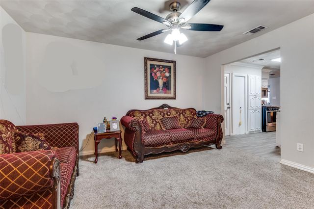 4913 Tracy Drive, Haltom City, TX 76117