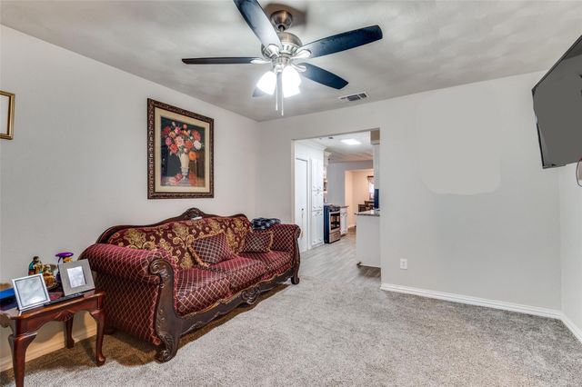 4913 Tracy Drive, Haltom City, TX 76117