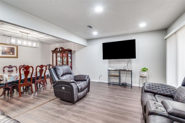 4913 Tracy Drive, Haltom City, TX 76117