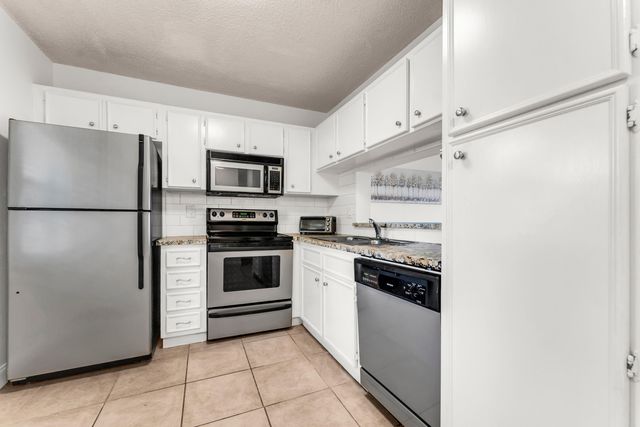 5510 Lakeside Drive 106, Margate, FL 33063