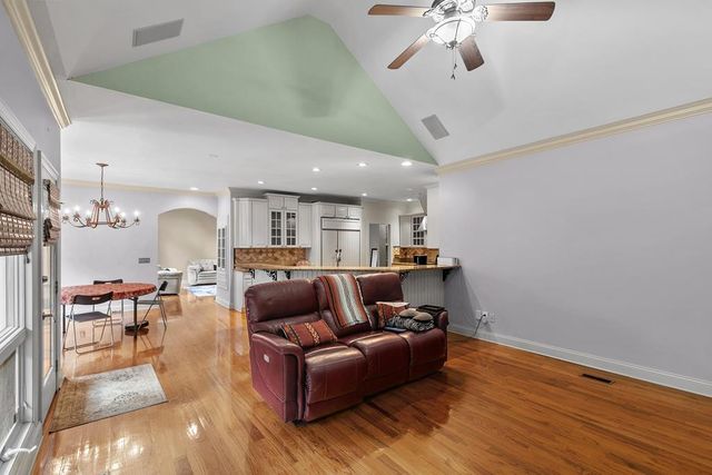 320 Bocage, Dothan, AL 36303