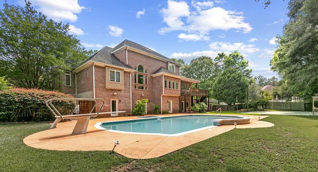 320 Bocage, Dothan, AL 36303