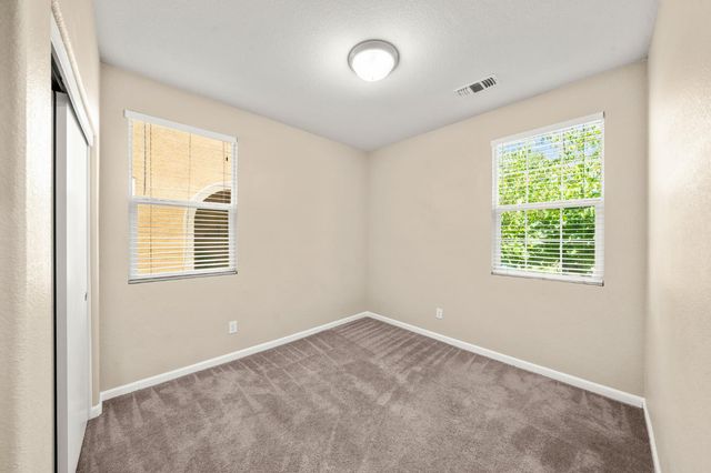 3082 Club Center Dr, Sacramento, CA 95835