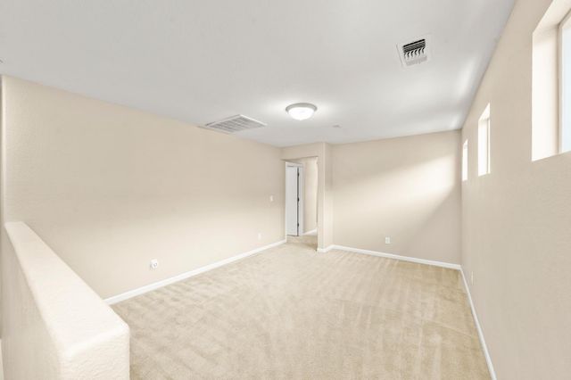 3082 Club Center Dr, Sacramento, CA 95835