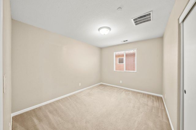 3082 Club Center Dr, Sacramento, CA 95835