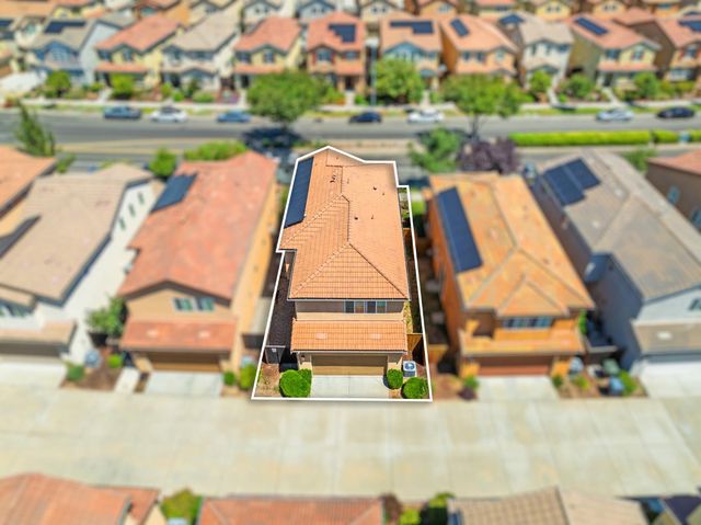 3082 Club Center Dr, Sacramento, CA 95835