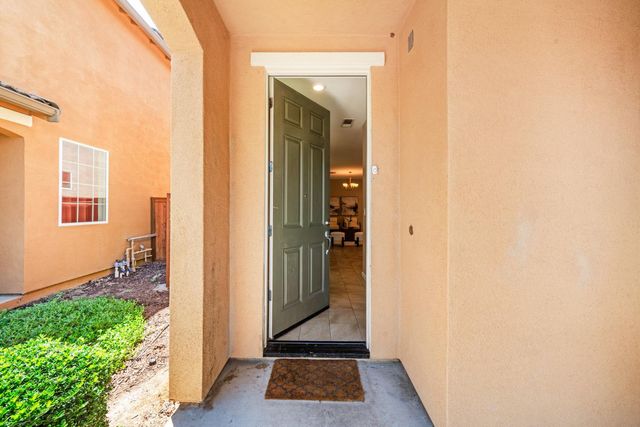 3082 Club Center Dr, Sacramento, CA 95835