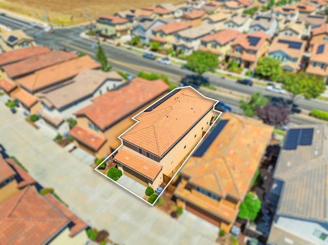 3082 Club Center Dr, Sacramento, CA 95835