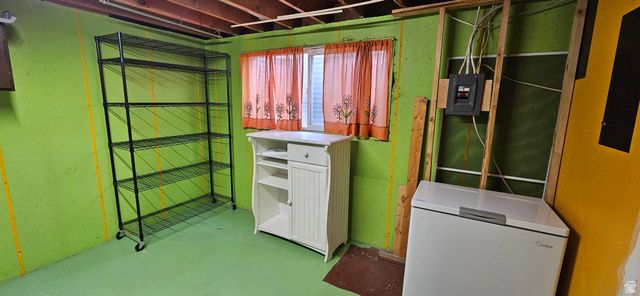 2755 W HAZELHURST DR, Taylorsville, UT 84129