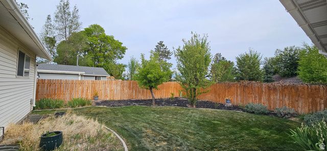 2755 W HAZELHURST DR, Taylorsville, UT 84129