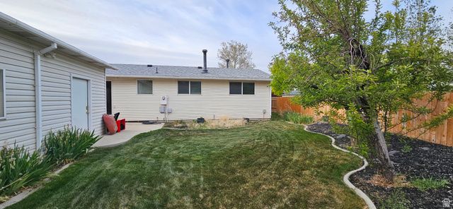 2755 W HAZELHURST DR, Taylorsville, UT 84129