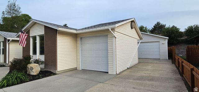 2755 W HAZELHURST DR, Taylorsville, UT 84129