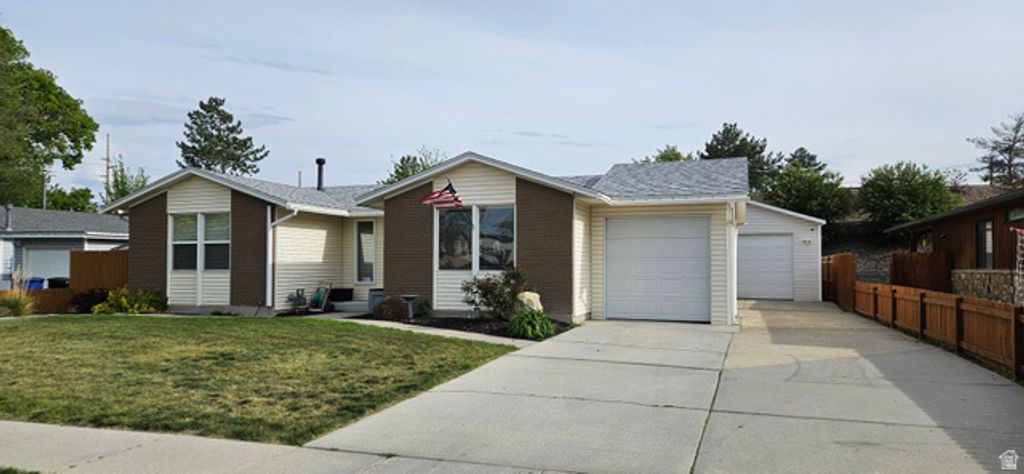2755 W HAZELHURST DR, Taylorsville, UT 84129