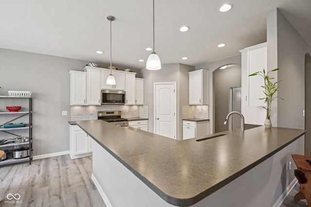 7167 Birch Leaf Drive, Indianapolis, IN 46259