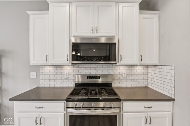 7167 Birch Leaf Drive, Indianapolis, IN 46259