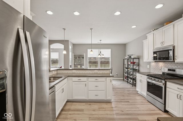 7167 Birch Leaf Drive, Indianapolis, IN 46259