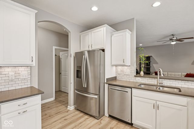 7167 Birch Leaf Drive, Indianapolis, IN 46259