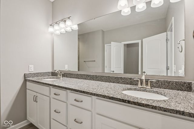 7167 Birch Leaf Drive, Indianapolis, IN 46259