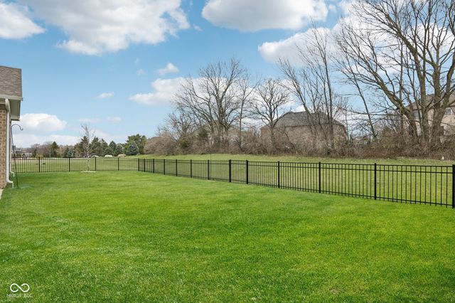 7167 Birch Leaf Drive, Indianapolis, IN 46259