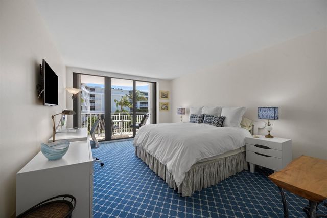 2580 S Ocean Boulevard 2b2, Palm Beach, FL 33480