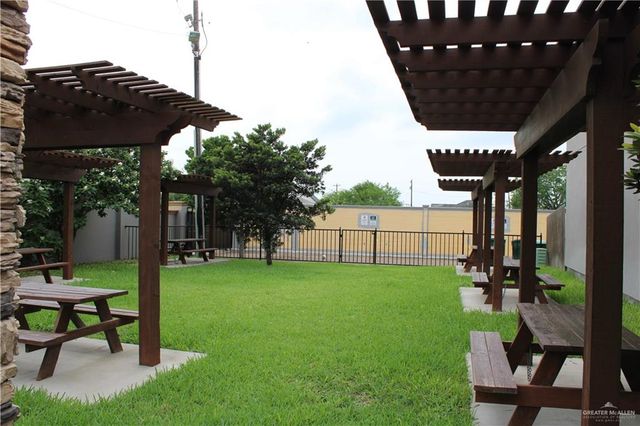 5520 N Crown Point, Pharr, TX 78577