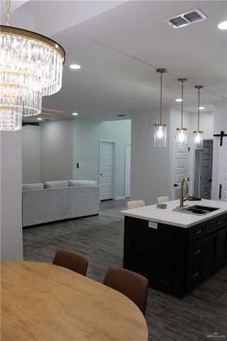 5520 N Crown Point, Pharr, TX 78577