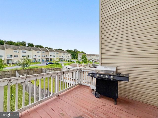 243 COUNTRY RIDGE DR, Red Lion, PA 17356
