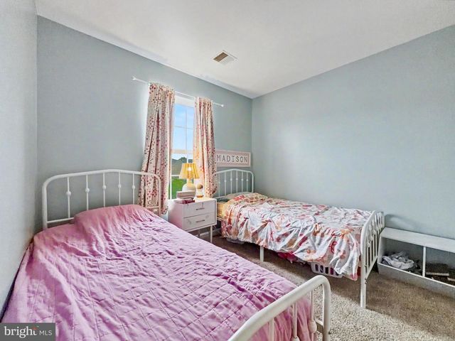 243 COUNTRY RIDGE DR, Red Lion, PA 17356