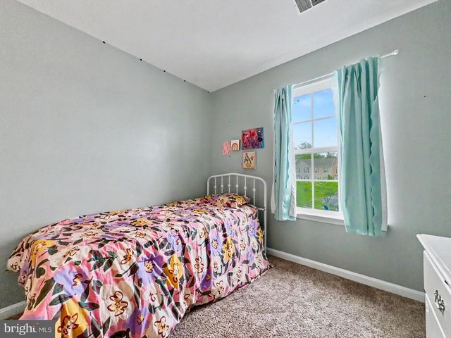 243 COUNTRY RIDGE DR, Red Lion, PA 17356