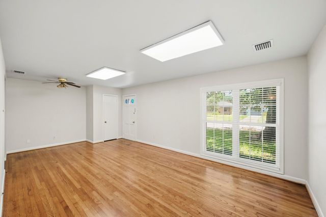 5109 Nina Lee Lane, Houston, TX 77092