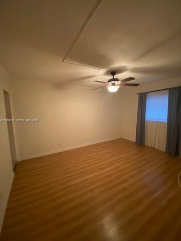 5100 SW 64th Ave 202, Davie, FL 33314