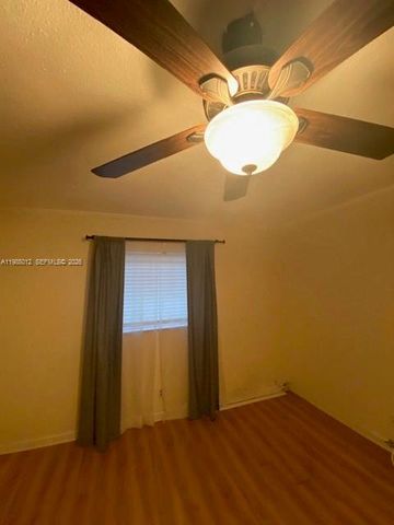 5100 SW 64th Ave 202, Davie, FL 33314