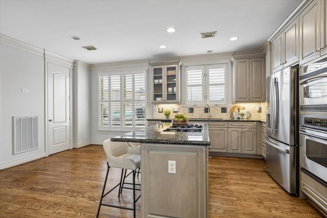 2516 South Boulevard, Houston, TX 77098