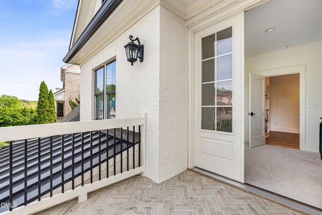 2812 Charleston Oaks Drive, Raleigh, NC 27614