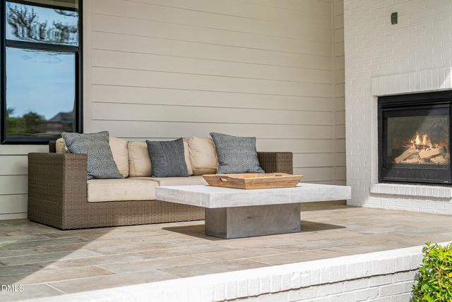 2812 Charleston Oaks Drive, Raleigh, NC 27614