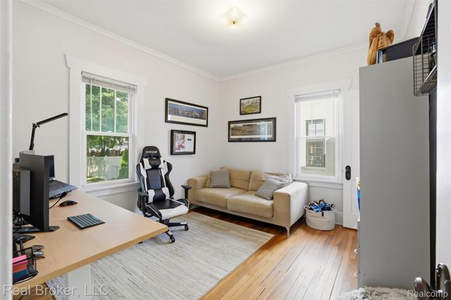 318 E University Avenue, Royal Oak, MI 48067